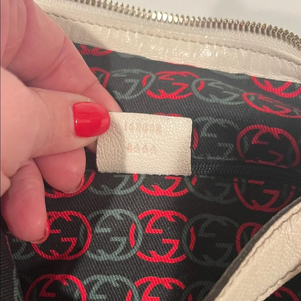 Authentic Gucci White Leather Hobo Bag - Picture 5 of 11